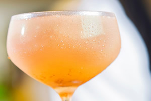 VIDO Grapefruit Martini